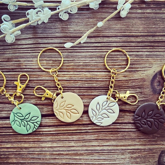 Custom made and personalized polymer clay keychains - Picture 3 of 4